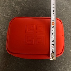 GIVENCHY ポーチの画像