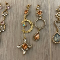 【未使用】韓国ピアス4点の画像