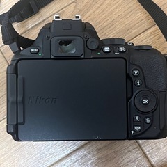 Nikon D5600 デジタル一眼レフ レンズ2本セットの画像