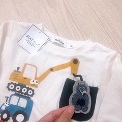 トレーナー　80サイズ　オフホワイト×車柄の画像