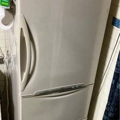 HITACHI 冷蔵庫(9/23まで)の画像