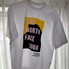 ノースフェイス　Tシャツ　ほぼ新品の画像