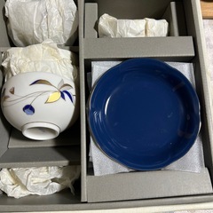 新品未開封！高級品　湯呑み✖︎10個　皿5枚セットの画像