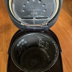 HITACHI　炊飯器、RZ-TS101Mの画像