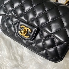 CHANEL 持ち手ゴールド　ショルダーバッグ　ノベルティの画像