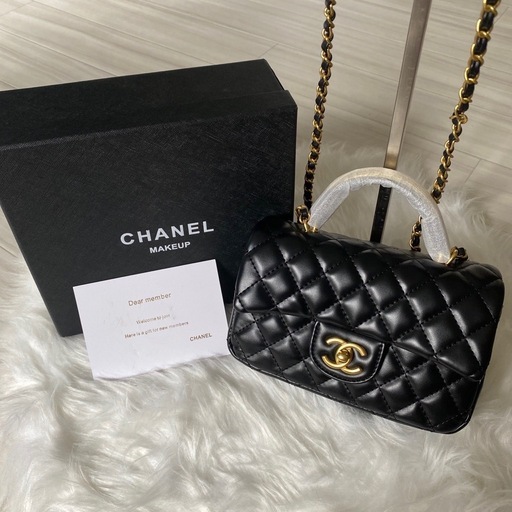 CHANEL 持ち手ゴールドショルダーバッグノベルティ (雪見だ