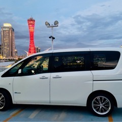 日産セレナ ハイブリッド (クルーズコントロール付き)の画像