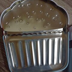 缶　ケース　無料の画像