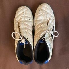 【Umbro】フットサルシューズ 26.5cmの画像