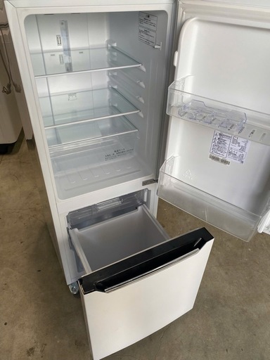 NO B514?福岡市内配送設置無料✨?ハイセンス 冷蔵庫 幅48cm 150L パールホワイト HR-D15C 2ドア 右開き 自動