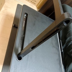 折りたたみテーブルの画像