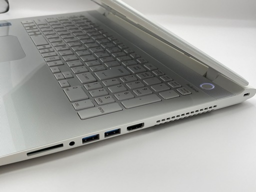 ◎10月1日までの購入特典有り◎ノートパソコン/白/i7/16GB/SSD512GB/Office/在宅/東芝 