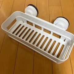 伸縮収納　突っ張り棒　吸盤収納　ニトリ　の画像