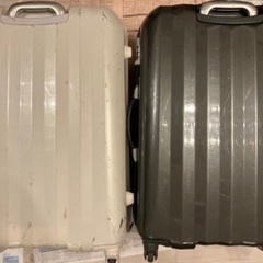スーツケース「AMERICAN TOURISTER」 (白•黒)の画像