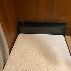 セミダブルベッドの画像