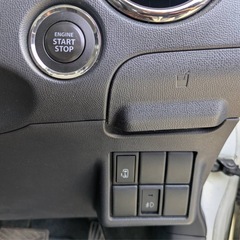 ルークス ハイウェイスターの画像