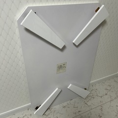 ニトリ　折りたたみ式テーブルの画像