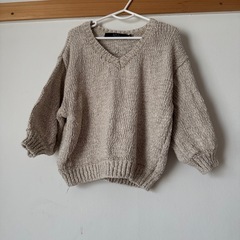 アズール　Ｖネックセーター110cm の画像