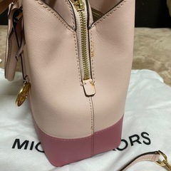 マイケルコースのバック
の画像