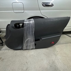 フェアレディZ Z33 純正 ドア内張り  運転席 助手席　左右セット の画像