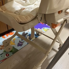コンビ　ハイローチェア　使用感あり　本日お願いいたしますの画像