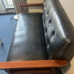 黒合皮皮革2人掛けソファの画像