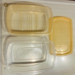 冷凍うどんの加熱調理用タッパーの画像