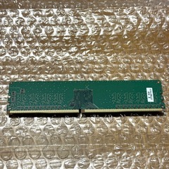 MTA8ATF1G64AZ-2G6E1 8GB PC4-2666V-UA2-11の画像