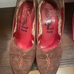 Salvatore Ferragamo ホワイト リボンパンプス 24相当の画像