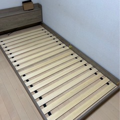 シングルベッドフレームの画像