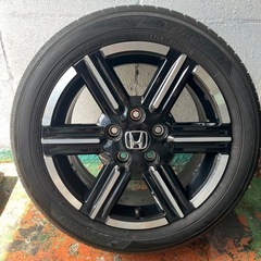 ホンダヴェゼル純正ホイール195/55R16フリードGB5にて使用　タイヤ２２年製の画像