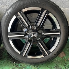 ホンダヴェゼル純正ホイール195/55R16フリードGB5にて使用　タイヤ２２年製の画像