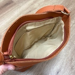 ショルダーバッグ キャメルの画像