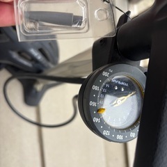 Scott 空気入れ、Topeak ヘルメットのセット　の画像