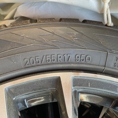 スタッドレス　205/55r17 バリ山　タイヤとホイールセットの画像