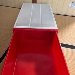 衣装ケースの画像