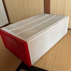 衣装ケースの画像