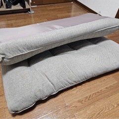 折りたたみ式ソファの画像