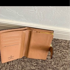 VUITTON 財布の画像