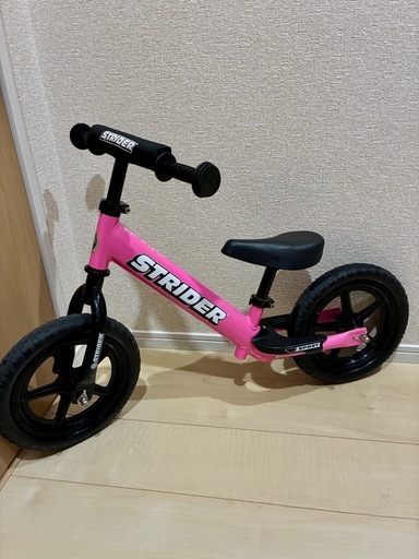 【室内保管・美品】ストライダースポーツ おまけ付【室内保管*美品】 ストライダー ピンク スポーツ