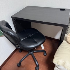 机　椅子の画像