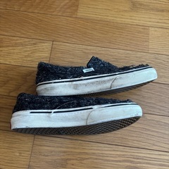 バンズ　スニーカーの画像