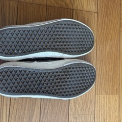 バンズ　スニーカーの画像