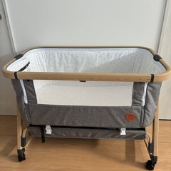 Playkidsベビーベッドの画像