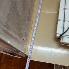 アクリルゲージと保温器具の画像