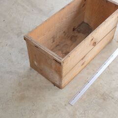 手作り品 自作品 道具箱 木箱 大工 道具入れ りんご箱 リンゴ箱 収納 リメイク 無骨 DIYの画像
