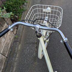 ジュニア用自転車　22インチ　クリーム色　オートライトの画像