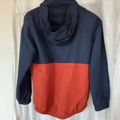 ブリーズ　パーカー 140センチの画像