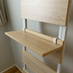 つっぱり壁面収納の画像