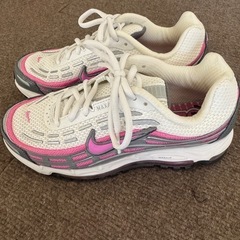 NIKE シューズの画像